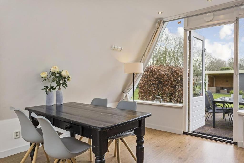 Achthoek 51, Nieuw Ingericht Vrijstaand Op 920m2 Scharendijke